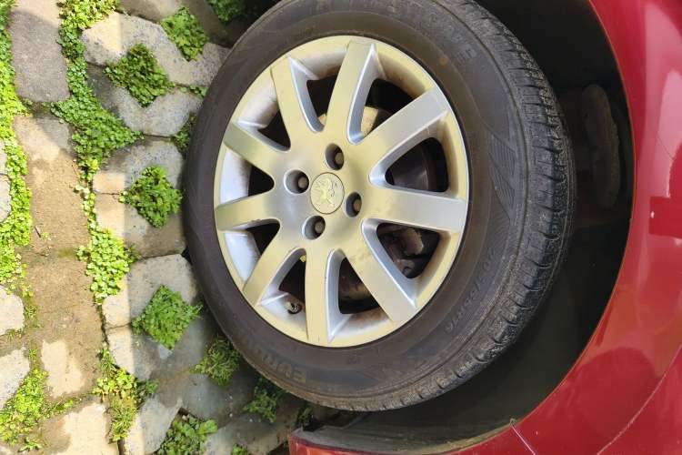 Used Peugeot 308 2014 Enjoy Edition Classic 1.6L Manual YouShang Model
