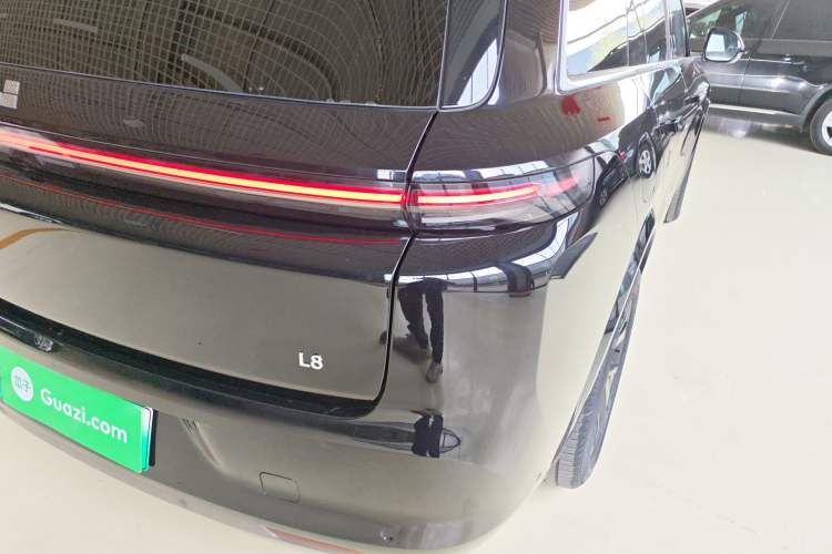Used Li Auto L8 2024 Pro Model

