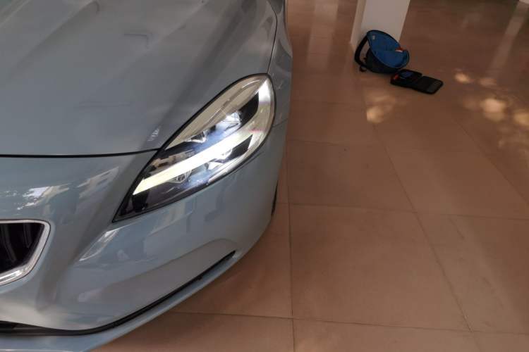 Used Volvo V40 2017 T3 Zhiyi Edition