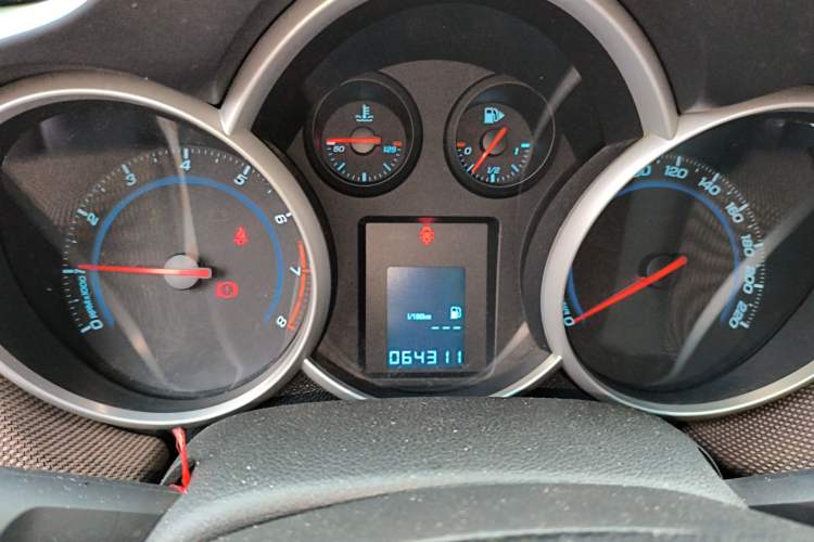 Used Chevrolet Cruze 2013 Hatchback 1.6L Manual Luxury Model