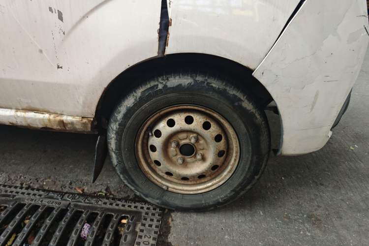 Used Skywell D07 Entrepreneur 2018 Entrepreneur Standard Edition Right Front Wheel Hub