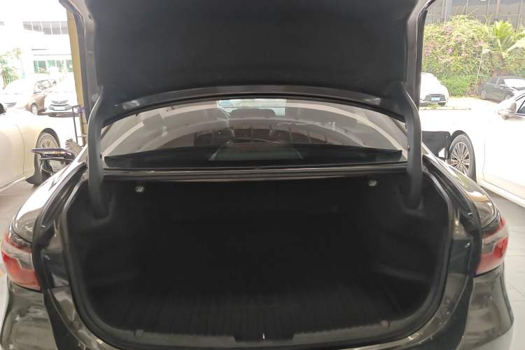 Used Mazda Atenza 2020 2.5L Skyline Sport Edition