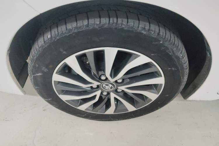 Used Toyota Corolla 2017 Revised Dual-Engine 1.8L E-CVT Leading Edition