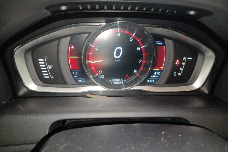Used Volvo XC60 2016 T5 Smart Version Instrument Cluster