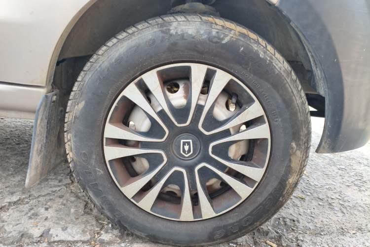 Used Jinbei Hiace X30 2020 1.5L Super-Comfortable Version China VI Standard SWC15M
