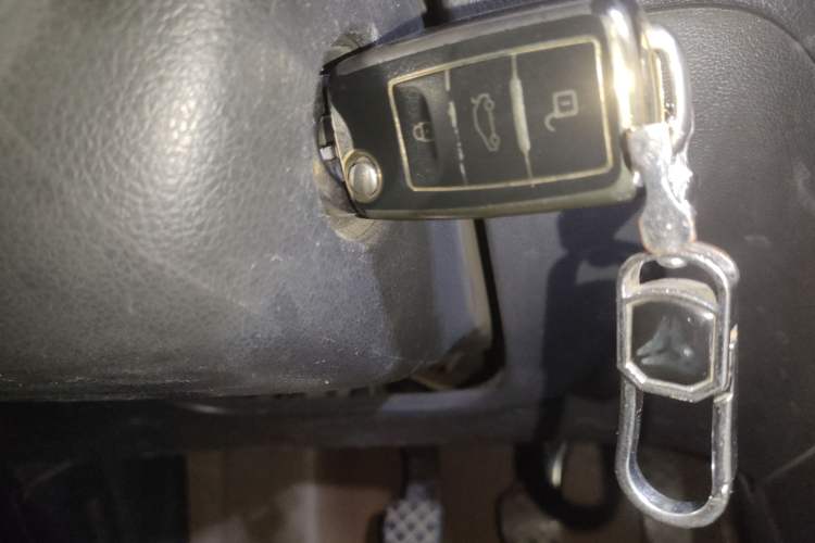 Used Volkswagen Santana 2013 1.4L Manual Comfort Edition