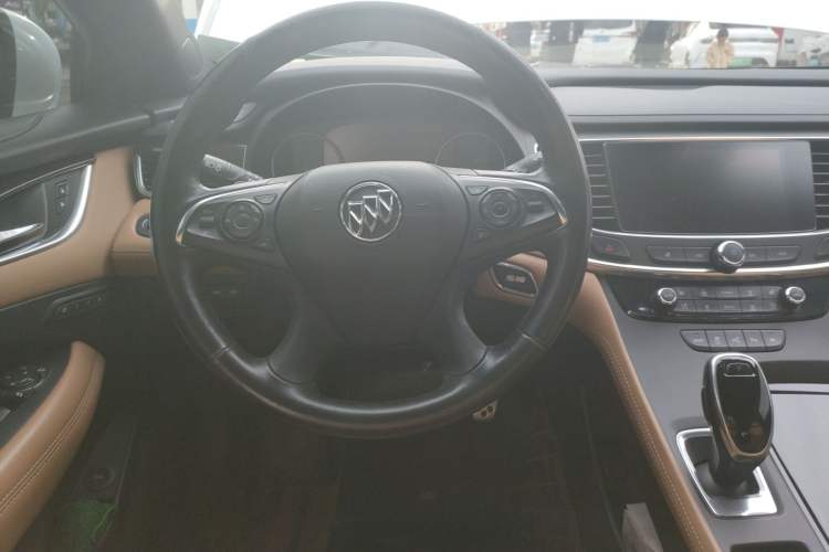 Used Buick LaCrosse 2016 20T Luxury Model Steering Wheel