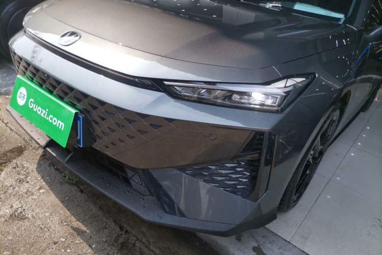 Used CHANGAN UNI-V 2024 1.5T Prestige Edition
