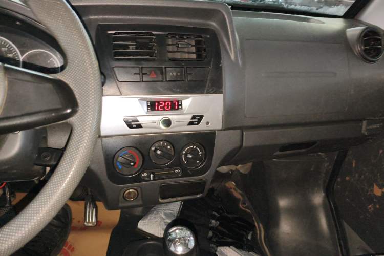 Used Dongfeng Xiaokang K07S 2017 1.2L Practical Version DK12-10
