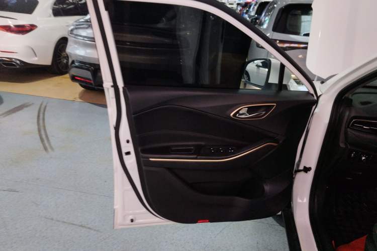 Used SOL E40X 2021 Silver Armor Edition