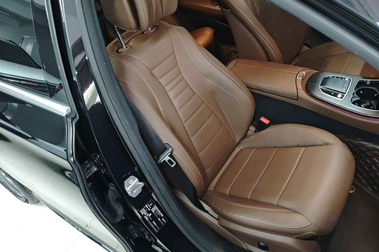 Used Mercedes-Benz E-Class 2021 E 300 L Sporty and Stylish Model