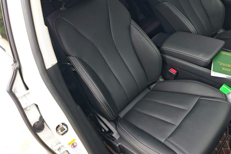 Used BYD Tang 2018 2.0T Automatic SmartConnect Luxury 7-Seater China V Emission Standard