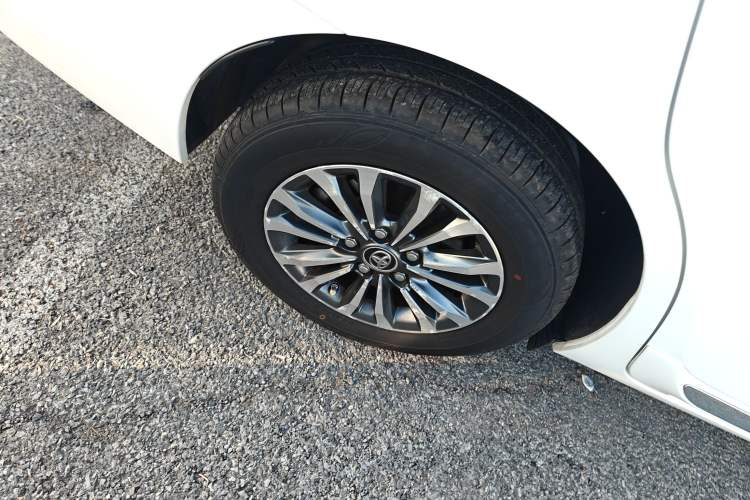 Used Toyota Corolla 2017 Revised Version 1.2T S-CVT GL-i