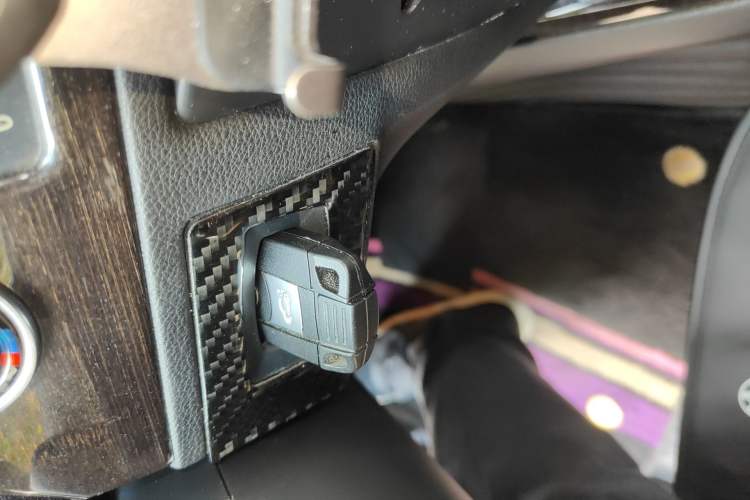 Used BMW 3 Series 2011 320i Convertible Coupe Vehicle Key