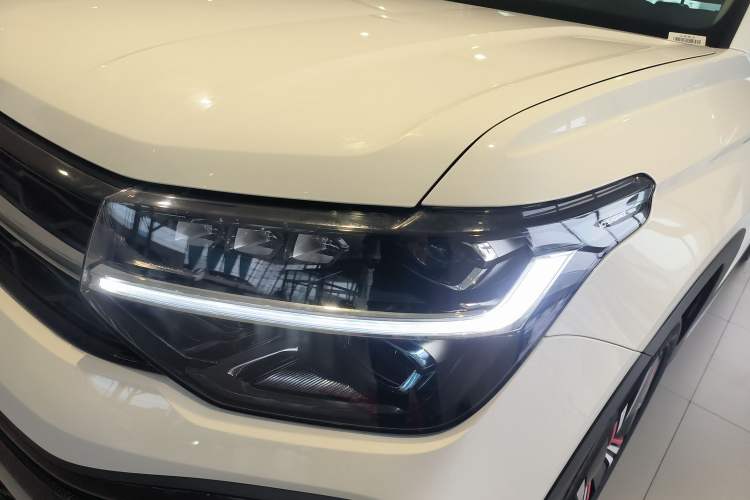 Used Volkswagen Tharu 2024 300TSI Two-Wheel-Drive Moon Luxury Edition Left Front Headlight