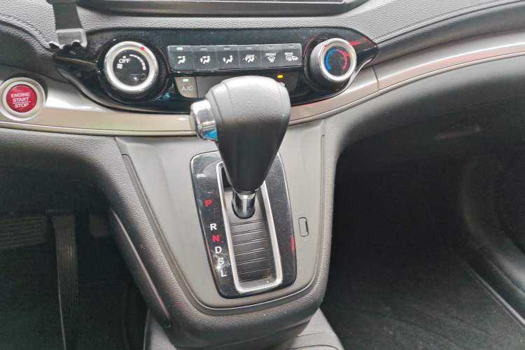 Used Honda CR-V 2015 2.0L two-wheel drive Fashion Edition