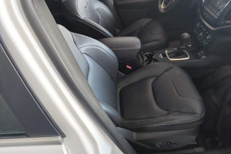 Used Jeep Cherokee 2017 2.4L Professional Smart Edition