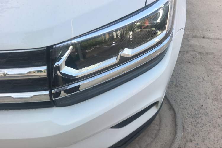 Used Volkswagen Tharu 2019 280TSI Two-Wheel Drive Luxury Edition China V Standard
