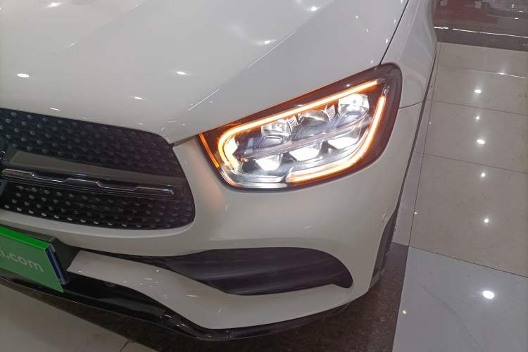 Used Mercedes-Benz GLC Coupe 2021 GLC 260 4MATIC Coupe SUV
