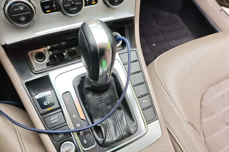 Used Volkswagen Magotan 2013 2.0 TSI Prestige Model
