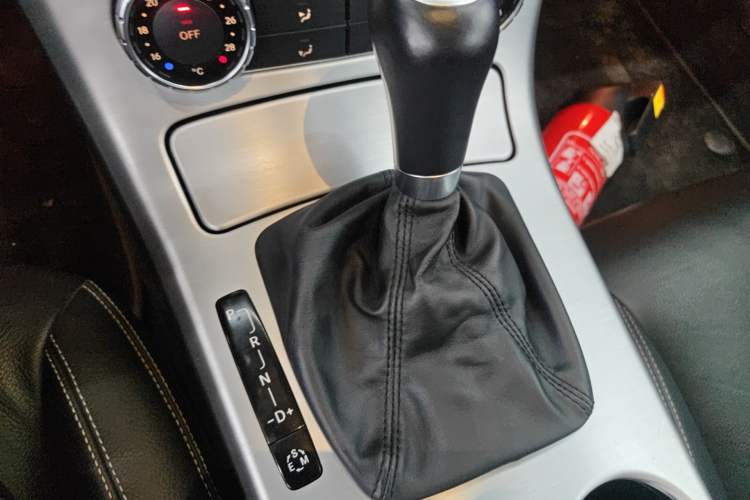 Used Mercedes-Benz SLK-Class 2011 SLK 200 Fashion Model Gear Lever