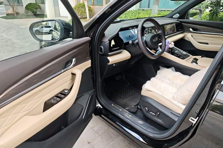 Used Geely Auto Monjaro L 2025 Dongfang Yao 2.0TD Automatic Lanxing Edition