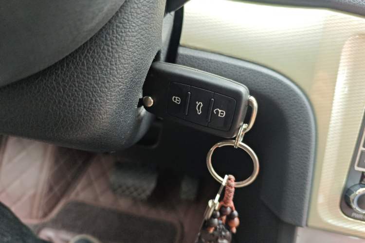 Used Volkswagen Gran Lavida 2013 1.6L Automatic Comfort Model