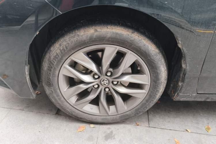 Used Toyota Avalon 2019 2.0L Ambition Edition China VI