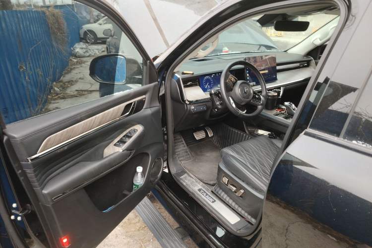 Used Tank 500 2022 3.0T Black Warrior Limited Edition 5 Seats
