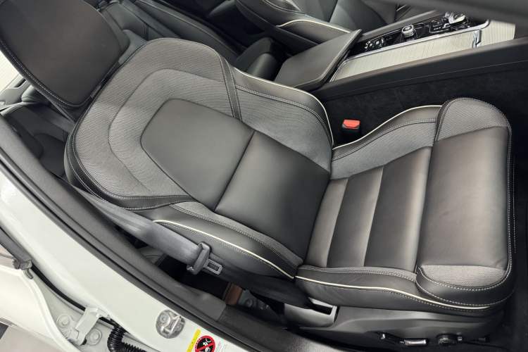 Used Volvo S60 2025 B5 Zhiya Sport Edition Right Front Seat