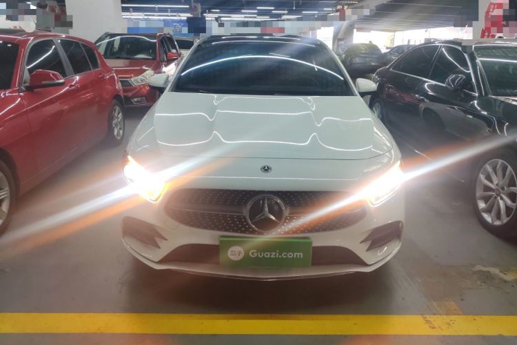 Used Mercedes-Benz A-Class 2022 Revised Version A 200 L Sport Sedan Fashionable Style Front