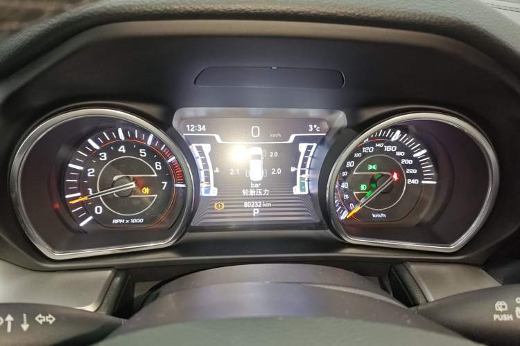 Used Jeep Commander 2018 2.0T Two-Wheel Drive Enjoyment Version China VI Emission Standard