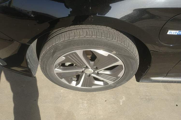 Used Hyundai Sonata Plug-in Hybrid 2018 2.0 PHS Smart Connect Version China VI Standard