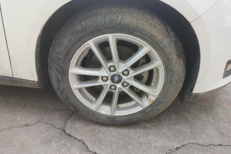 Used Ford Focus 2018 Sedan Classic 1.6L Automatic Trendy SmartDrive Edition