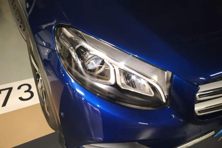 Used Mercedes-Benz GLC 2018 Facelift GLC 260 4MATIC Luxury Edition Right Front Headlight