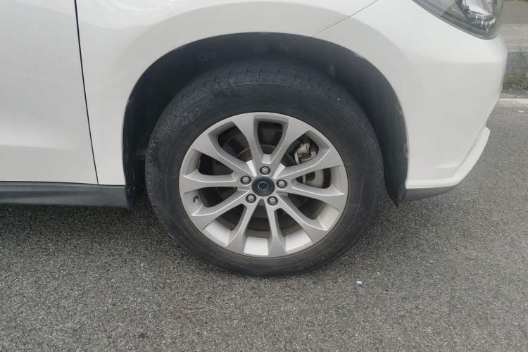 Used Haval H2 2018 Red-Label 1.5T Dual-Clutch Two-Wheel-Drive Luxury Model Right Front Wheel Hub