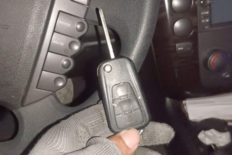 Used Roewe W5 2014 1.8T 2WD Automatic Tharu Special Edition