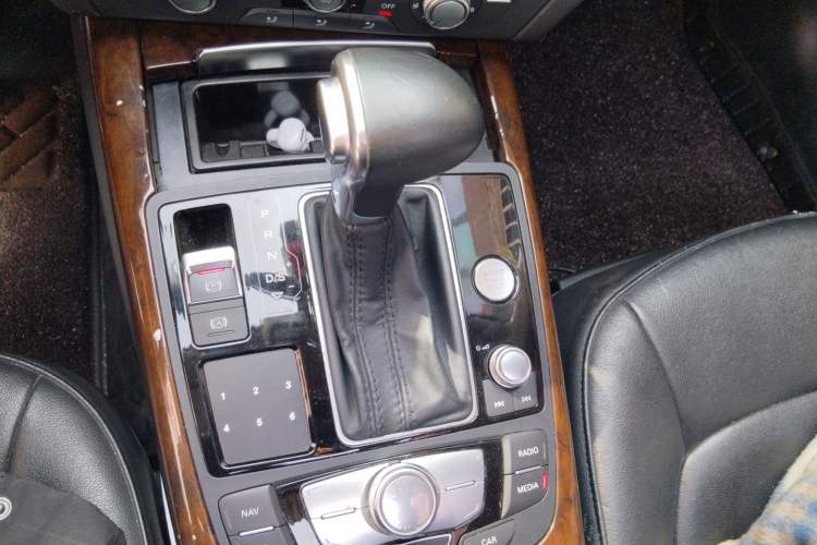 Used Audi A6L 2015 TFSI Millionth Anniversary Intelligent Model Gear Lever