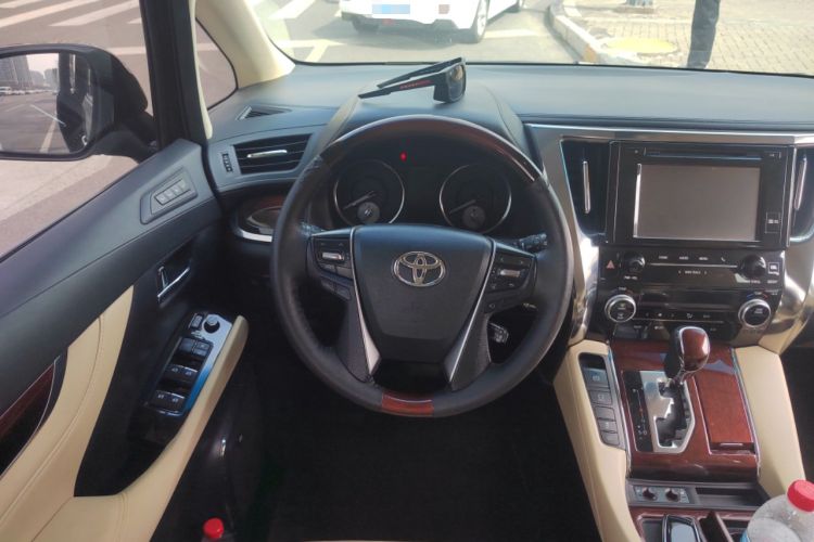 Used Toyota Alphard 2015 3.5L Luxury Edition Steering Wheel