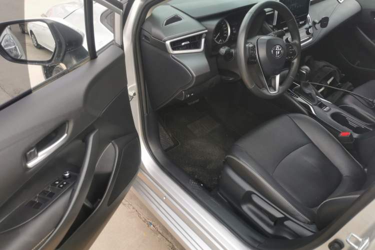 Used Toyota Corolla 2019 1.2T S-CVT GL-i Luxury Edition Driver Seat