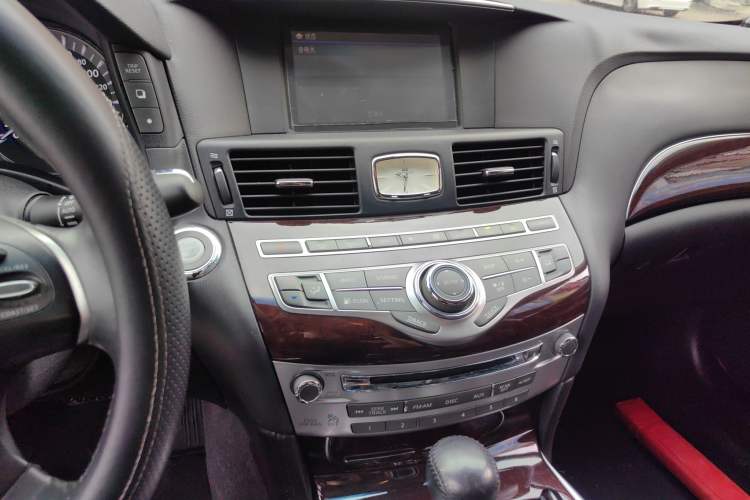 Used Infiniti Q70 2013 Q70L 2.5L Comfort Edition