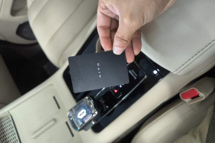 Used Hima AITO M7 2024 1.5T Intelligent Driving 4WD Max Edition 5 Seats Interior 1