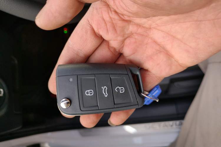 Used Skoda Octavia 2019 TSI280 DSG Luxury Edition Station Wagon China VI Standard