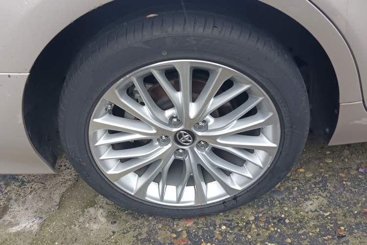Used Toyota Camry 2018 2.5G Luxury Edition Right Rear Wheel Hub