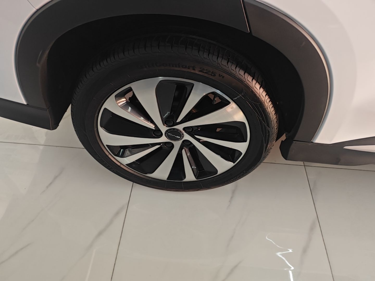BYD Song PLUS New Energy 2024 HONOR Edition DM-i 110km Flagship Model — снимка 11