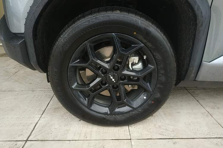 Used Formula Leopard Titanium 3 2025 501 km Range Rear-Wheel Drive Intelligent Driving Max Edition