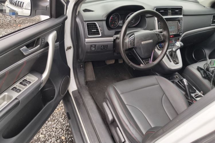 Used Haval M6 2019 1.5T DCT Two-Wheel Drive Elite Version China VI Standard Driver Seat