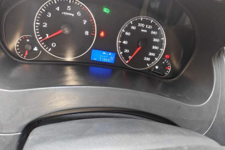 Used Geely Auto Diamond 2016 1.5L Manual Elite Edition Odometer Close Up