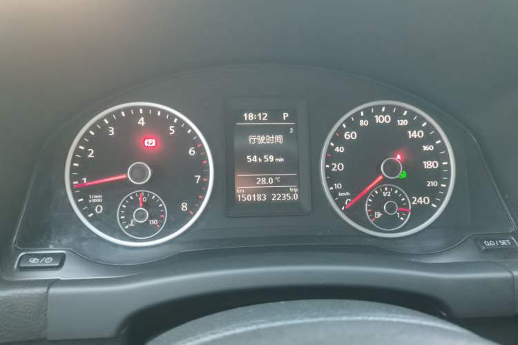 Used Volkswagen Tiguan 2016 280TSI Automatic Two-Wheel Drive Silk Road Comfort Edition Instrument Cluster