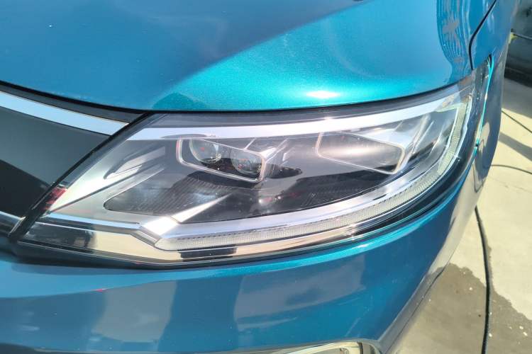 Used Dayun Yuanzhi M1 2020 VIP Edition Left Front Headlight